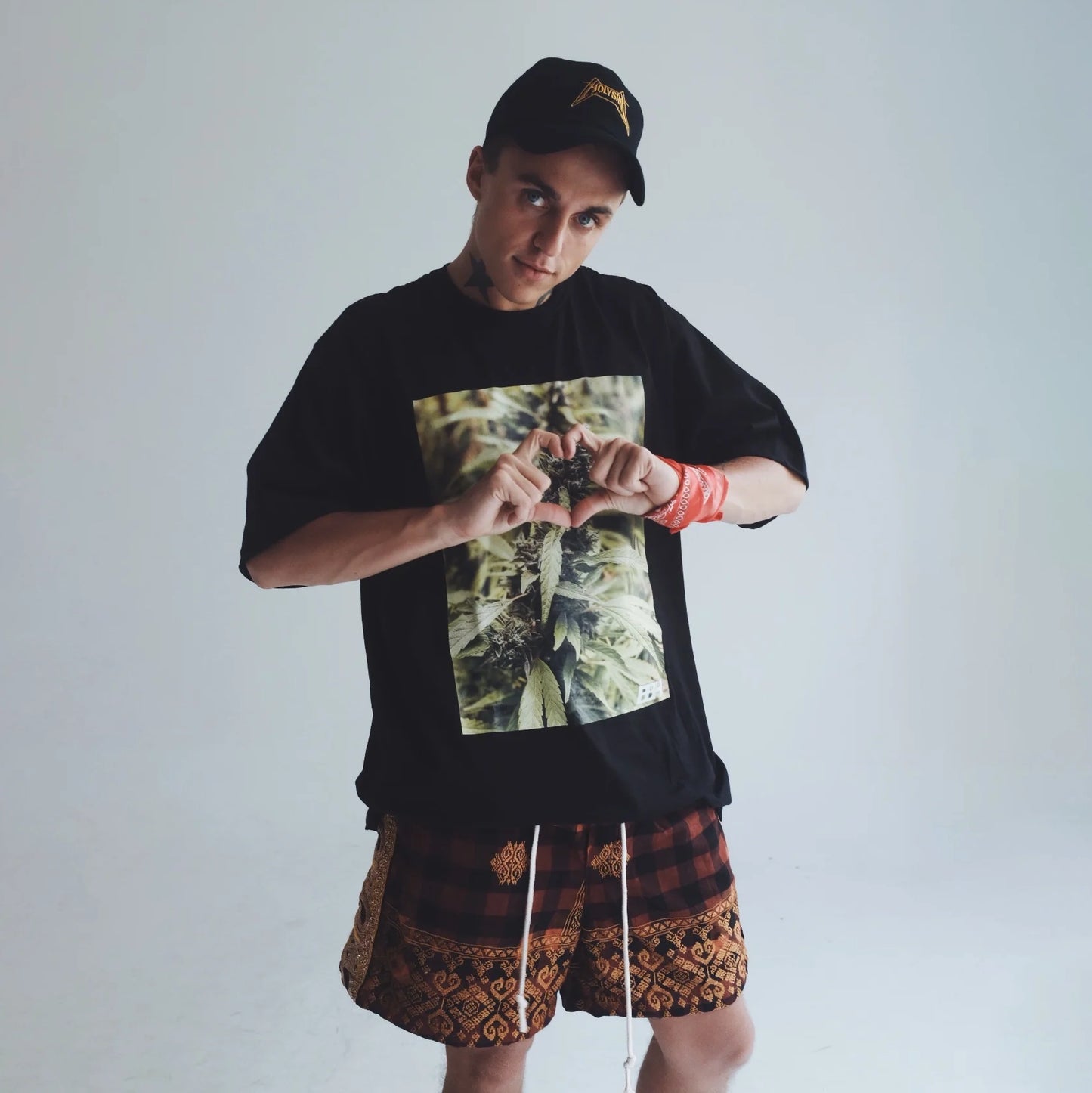 T-SHIRT PLANT PRINT BLACK