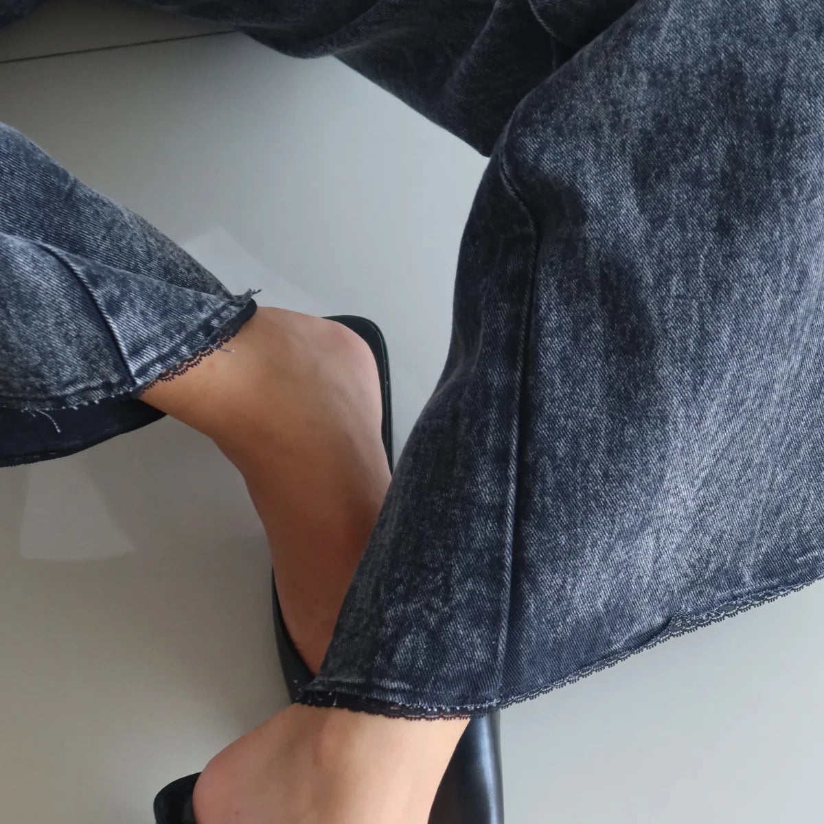 Raw Cut Jeans Black
