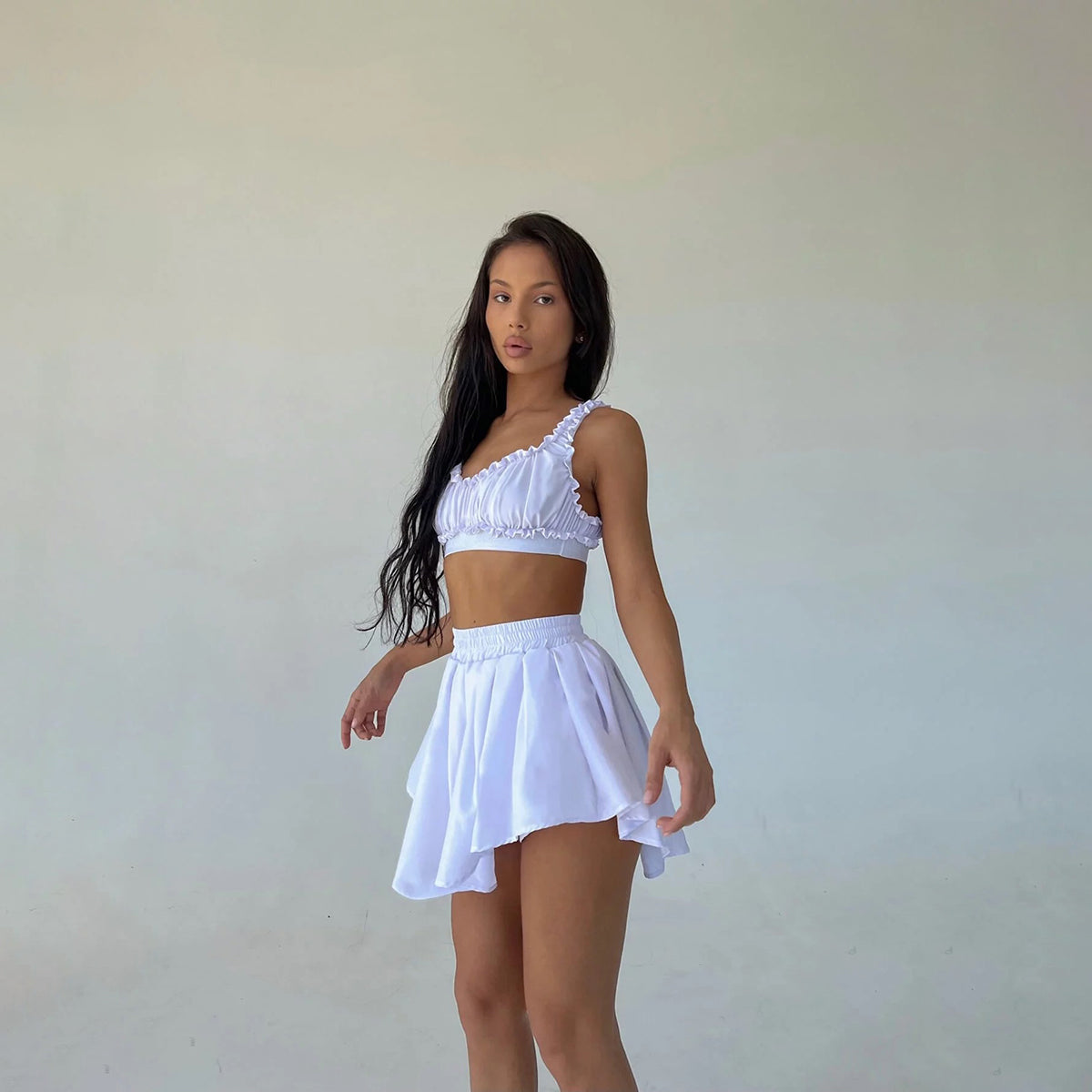 Set BEGIRL In White