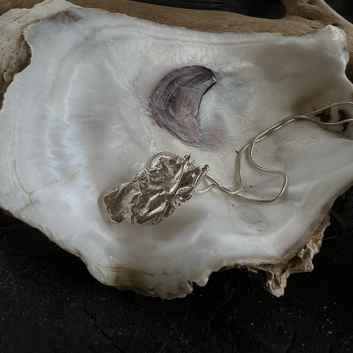 NECKLACE DENTED
