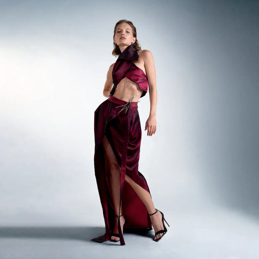 CONFIDENT DRAPING TOP IN BROWN