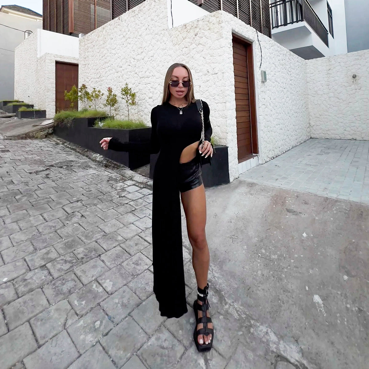 Top BENOA In Black