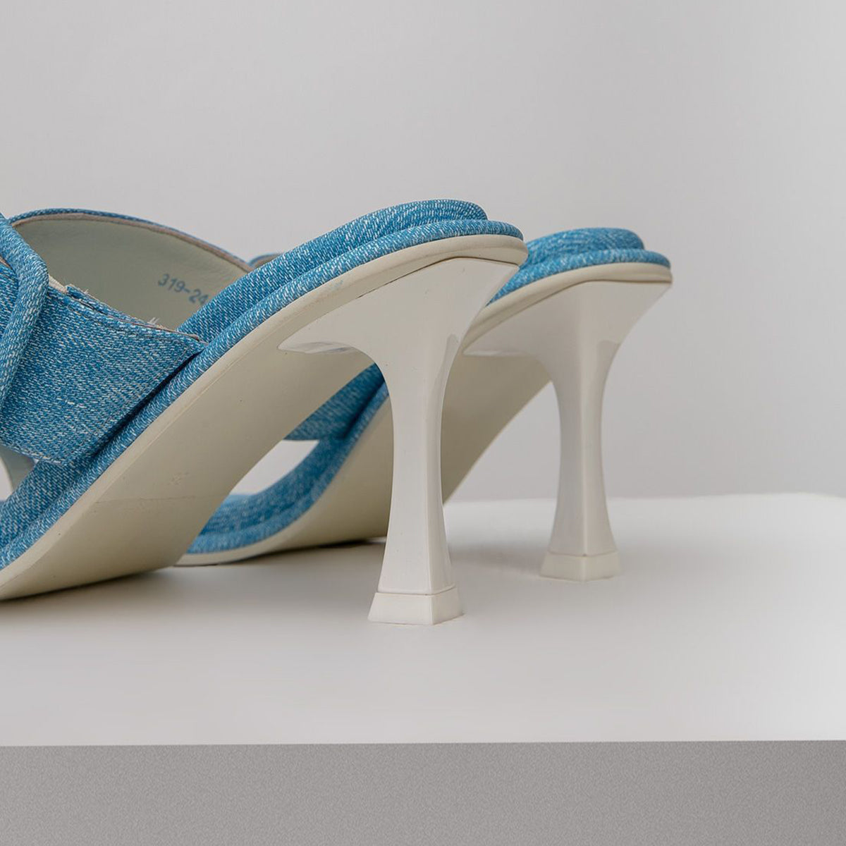 Szabo Blue Sandals