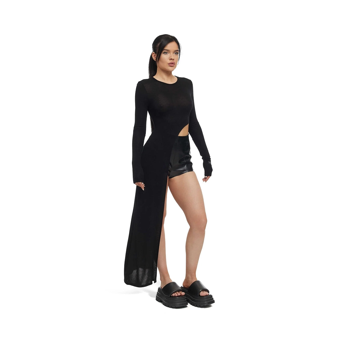 Top BENOA In Black