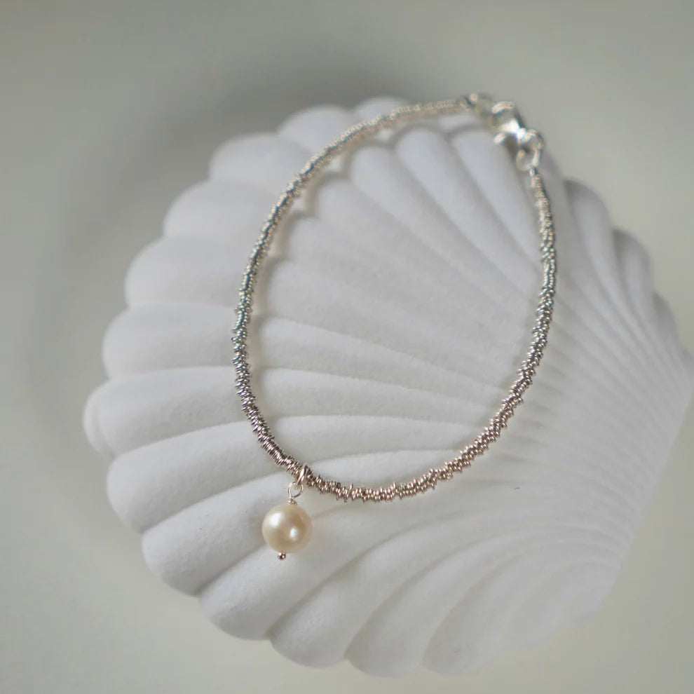 Link Hanging Pearl Bracelet