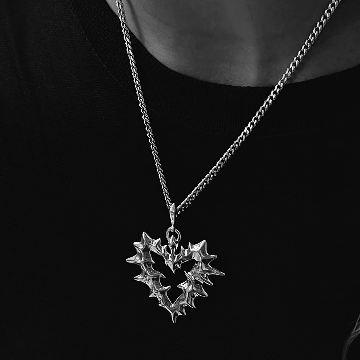 Thornbound Necklace