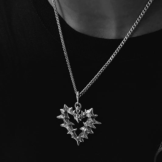 Thornbound Necklace