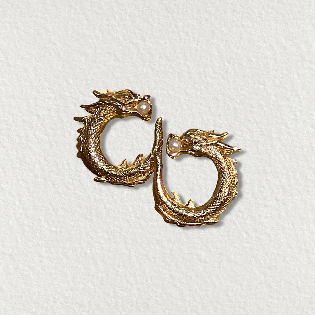 Dragon earrings gold