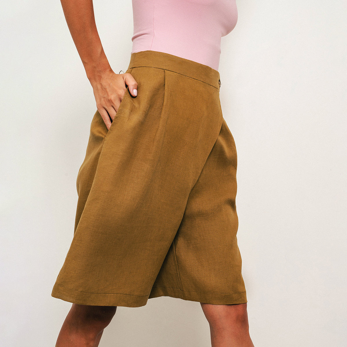 Linen shorts