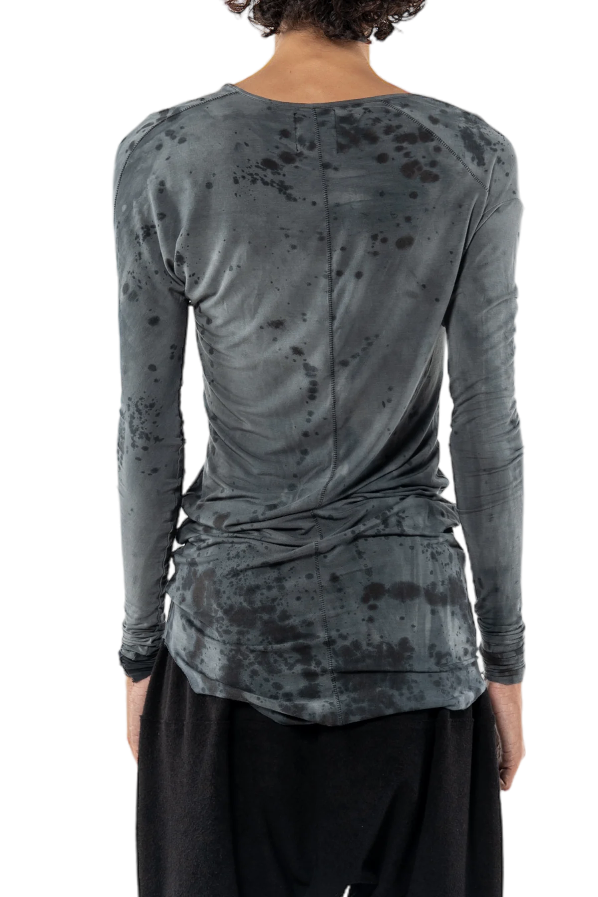 Domino shirt depp v noda hitam