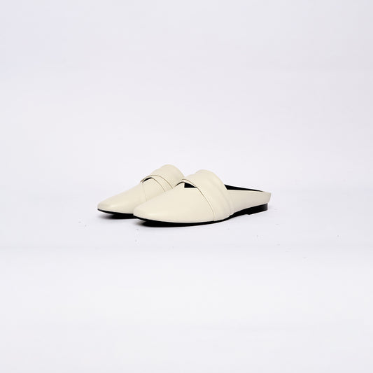 Milky Slippers