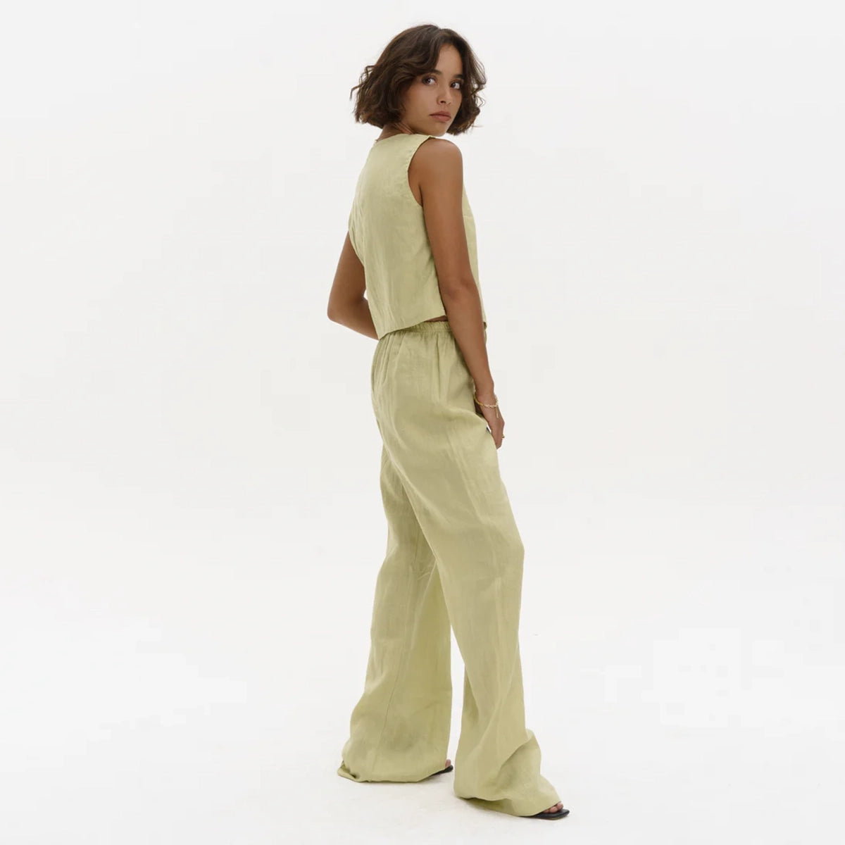 Linen Vest With Tie in Pistachio