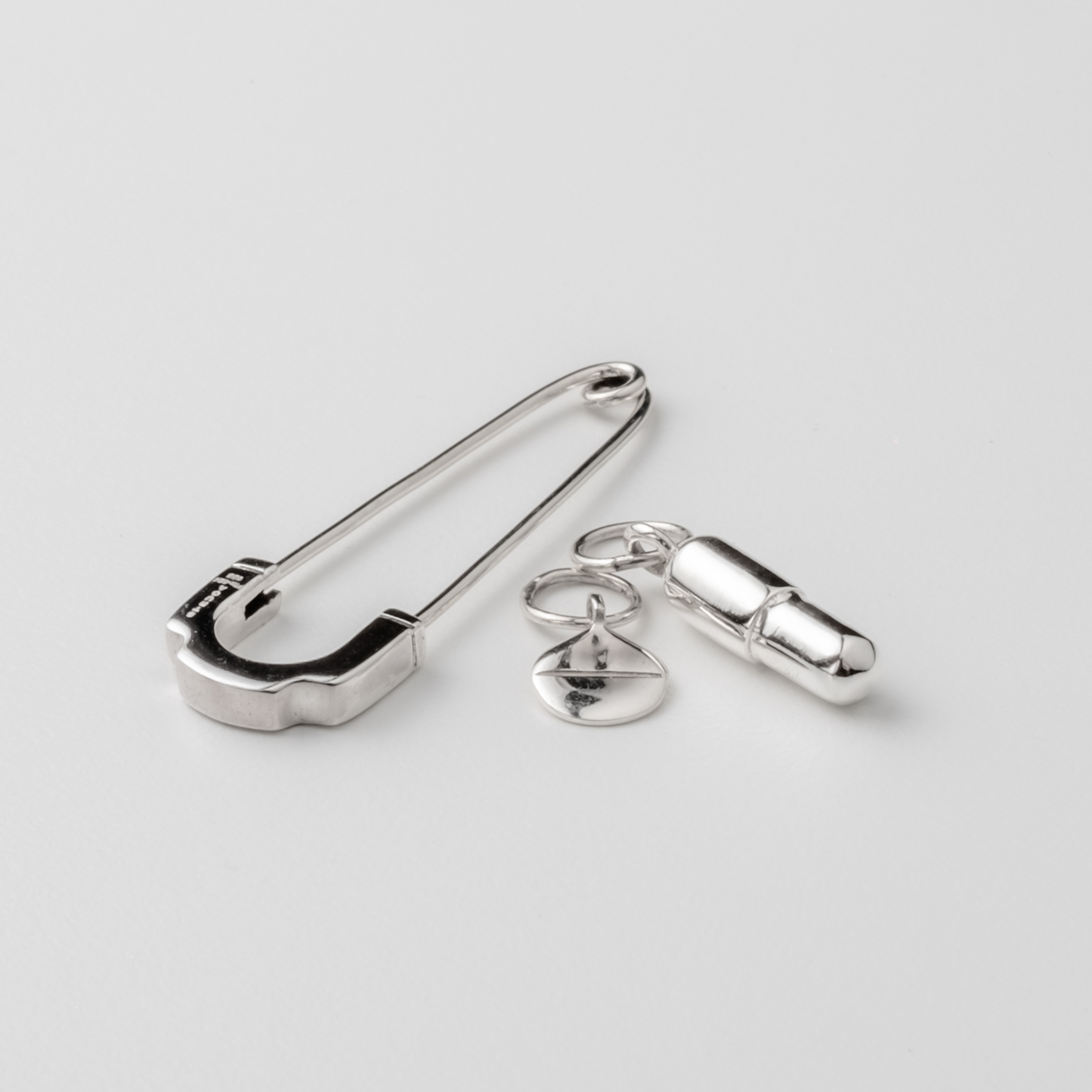 Earring Pin with pills