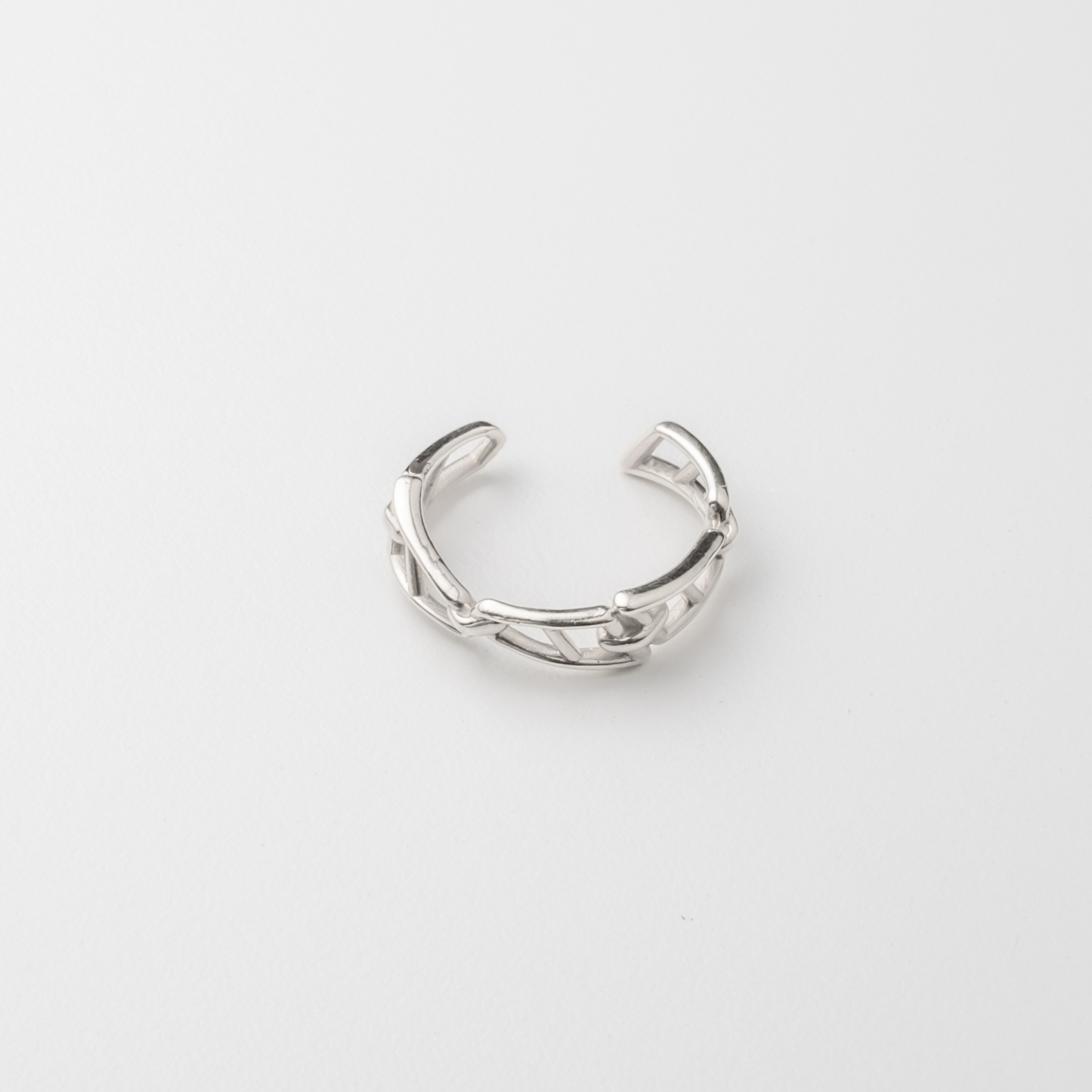 Ring Signature links Female