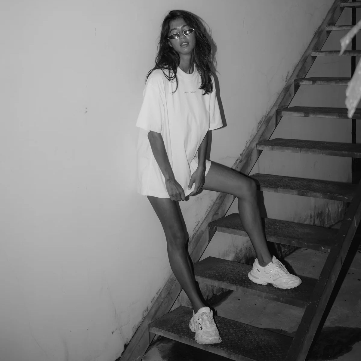 Exposed tee