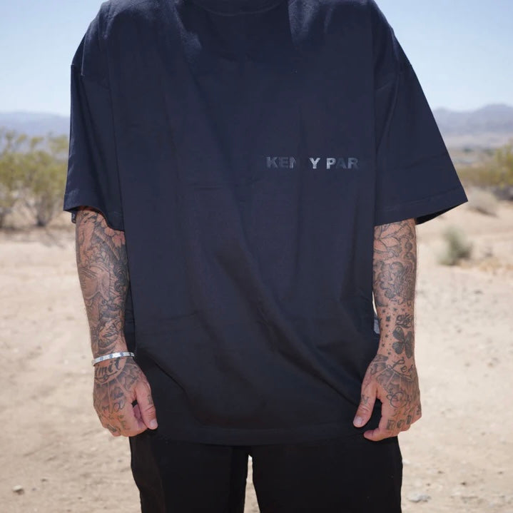 Oversized tonal print