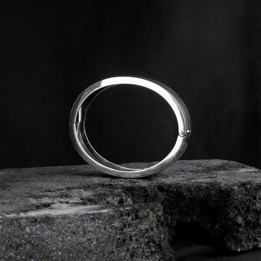 Massive Oval bracelet