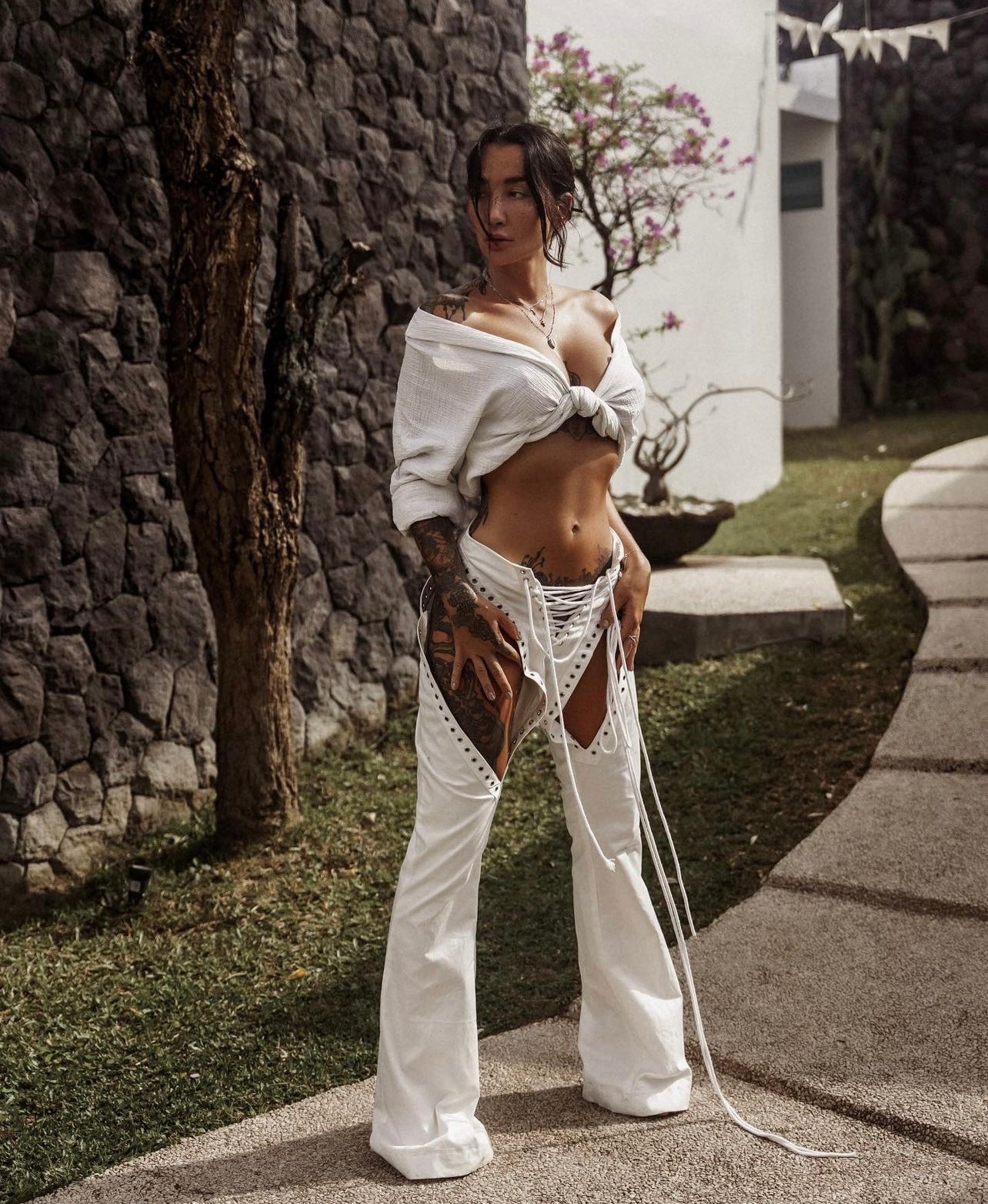 White Pants Point G