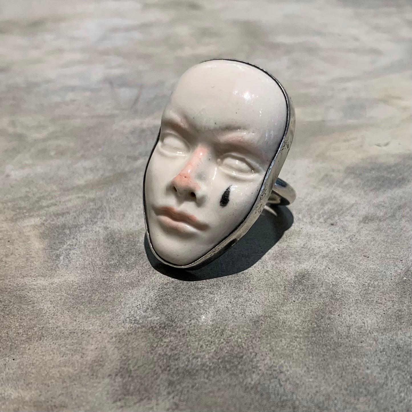 Teardrop ring