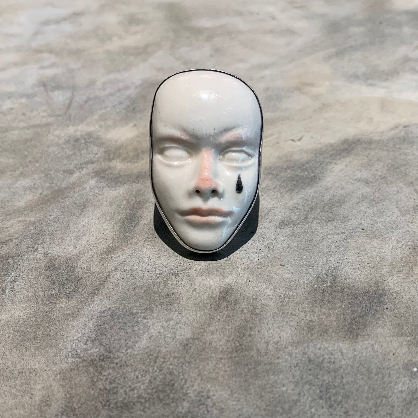 Teardrop ring