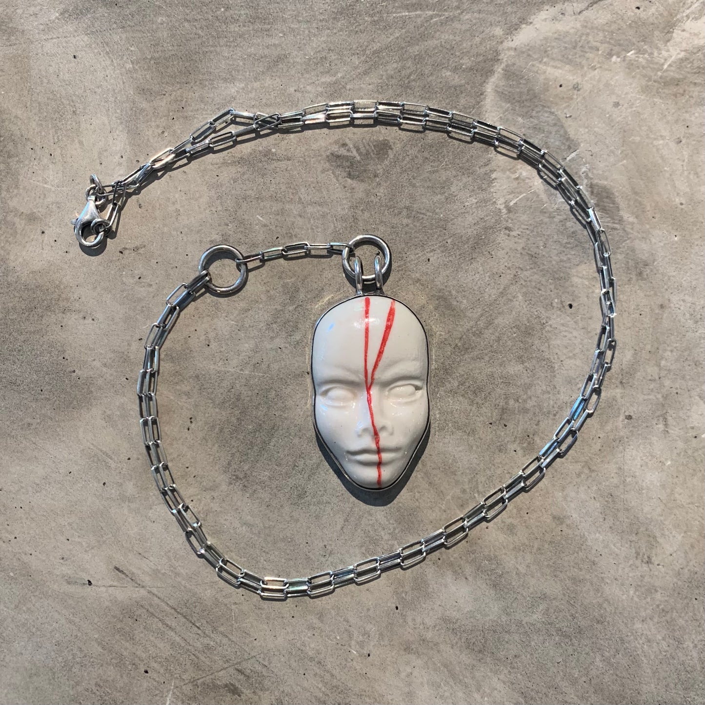 Art tag face necklace (silver)
