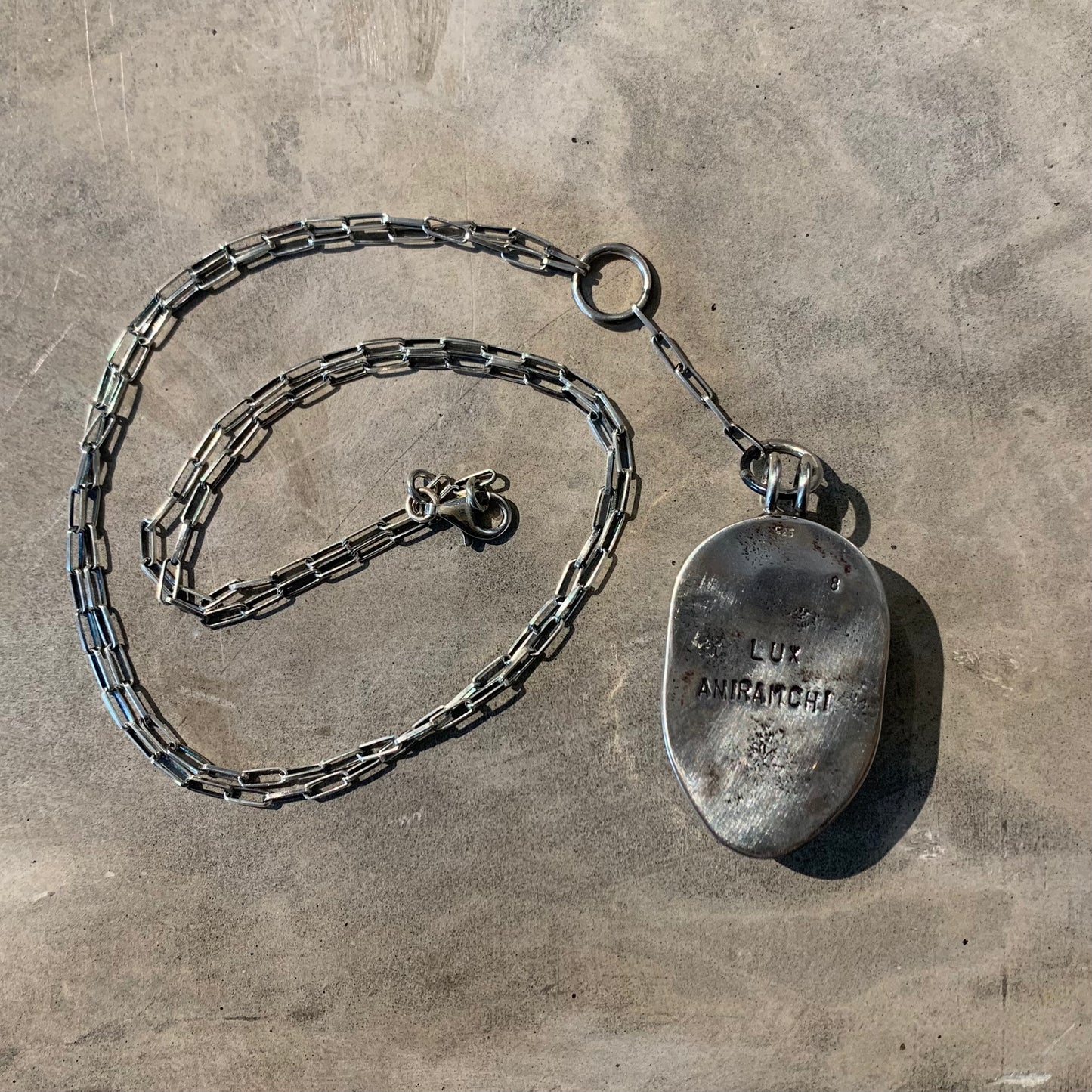 Invisible face necklace (silver)