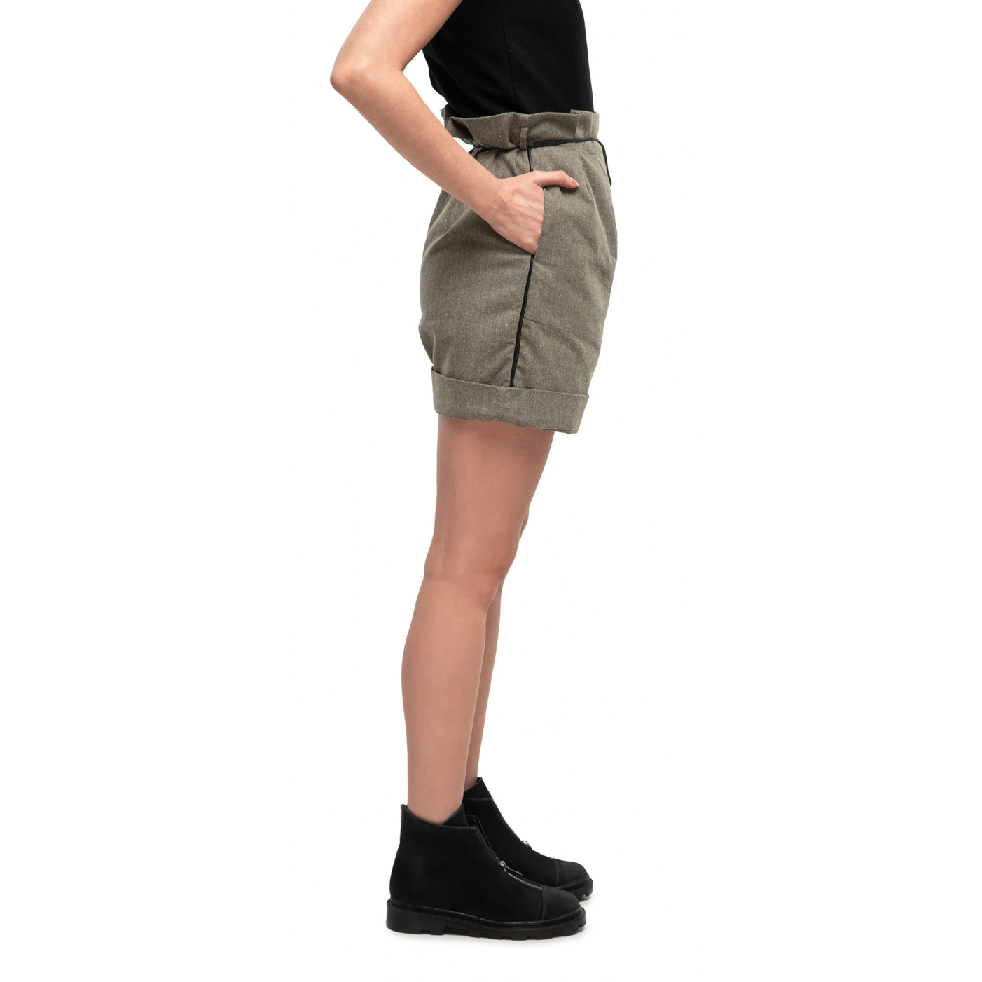 Linen high waisted shorts