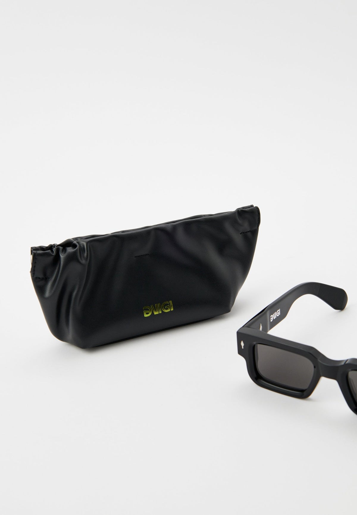Black Vintage Sunglasses