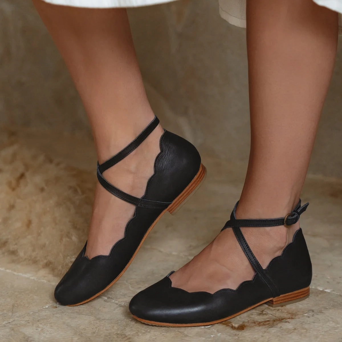 Myrelle Criss-Cross Leather Ballet Flats In Black