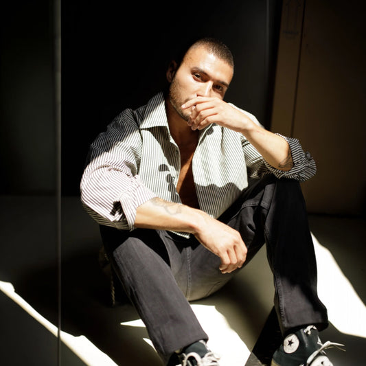 Striped collared button-up shirt grey/white