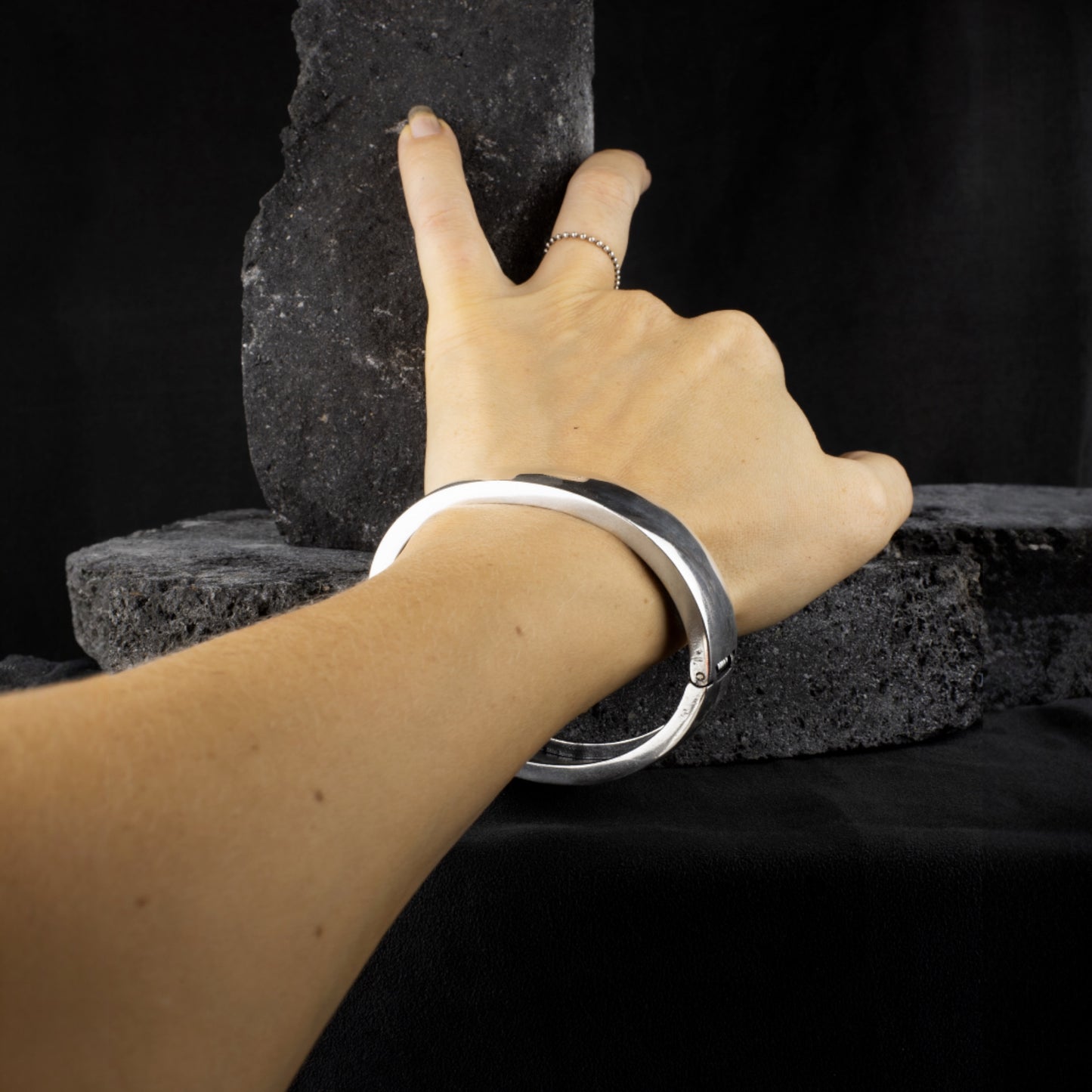 Massive Oval bracelet