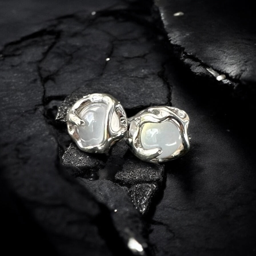 Earrings Feel Calm