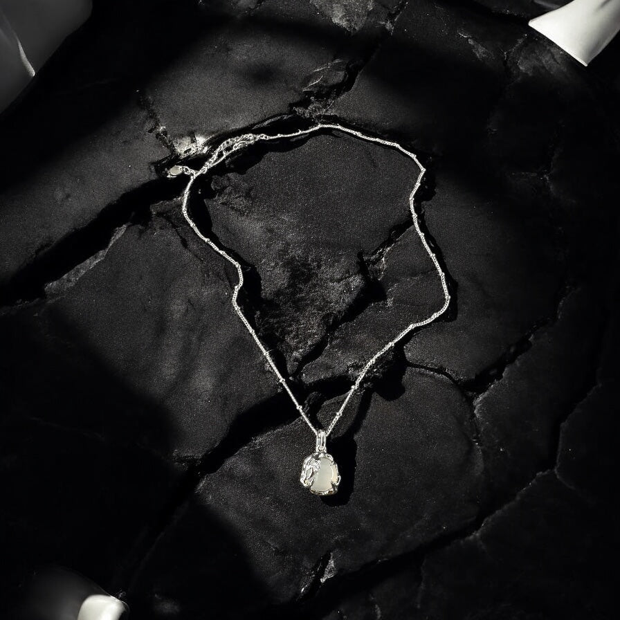 Necklace Feel Close