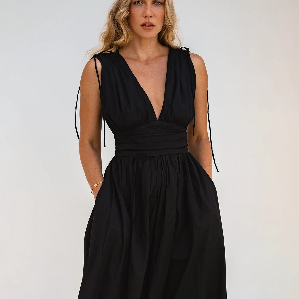 Rafina Goddes Cotton Maxi Dress In Black