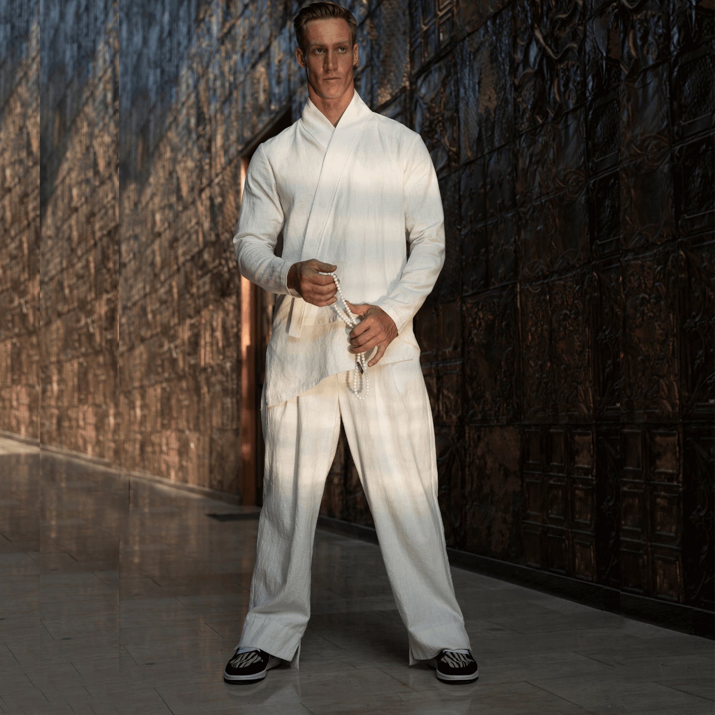 Linen shirt monk