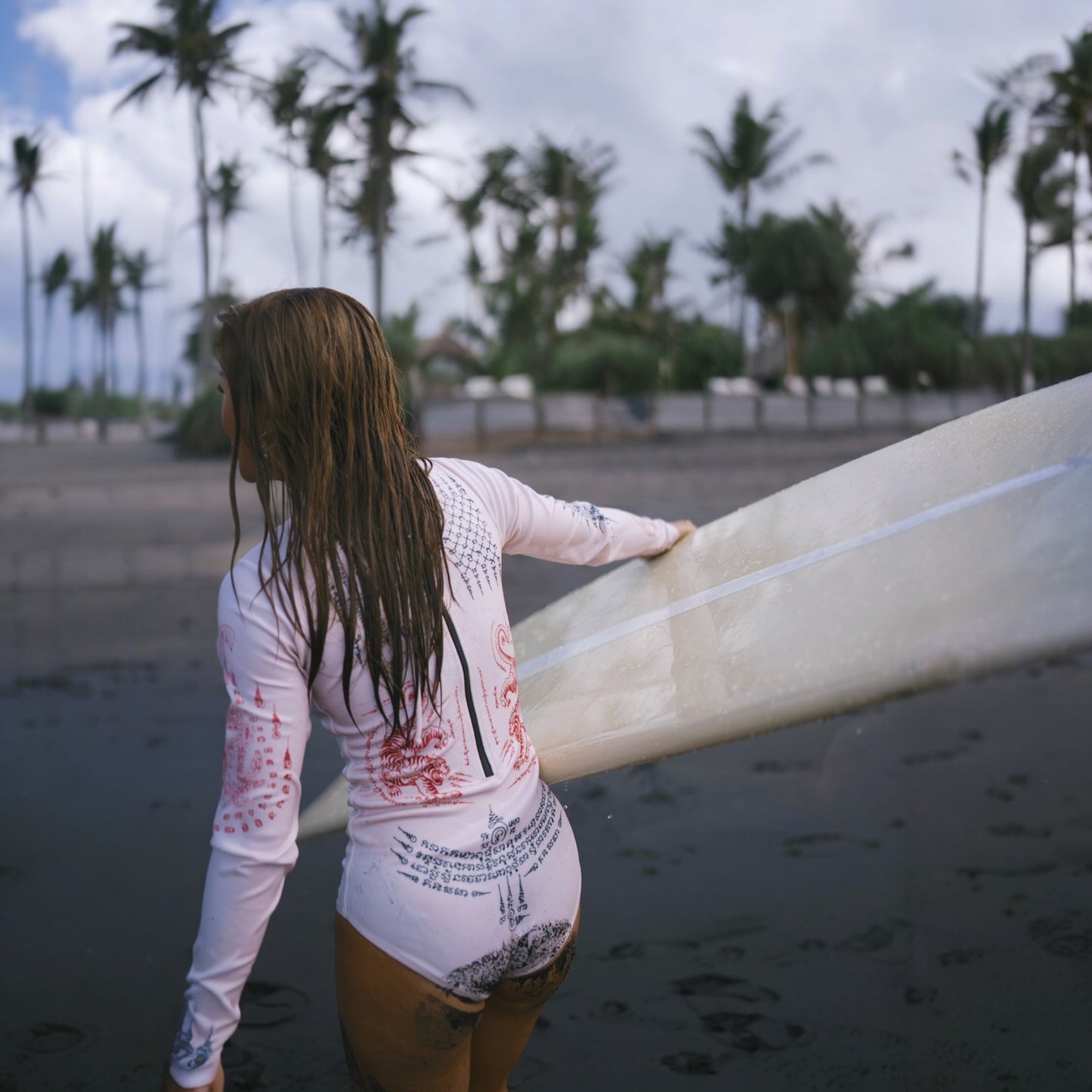 Surfsuit “Sak Yant”