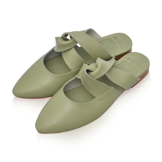Taj Mahal Pointy Toe Mules In Olive Green