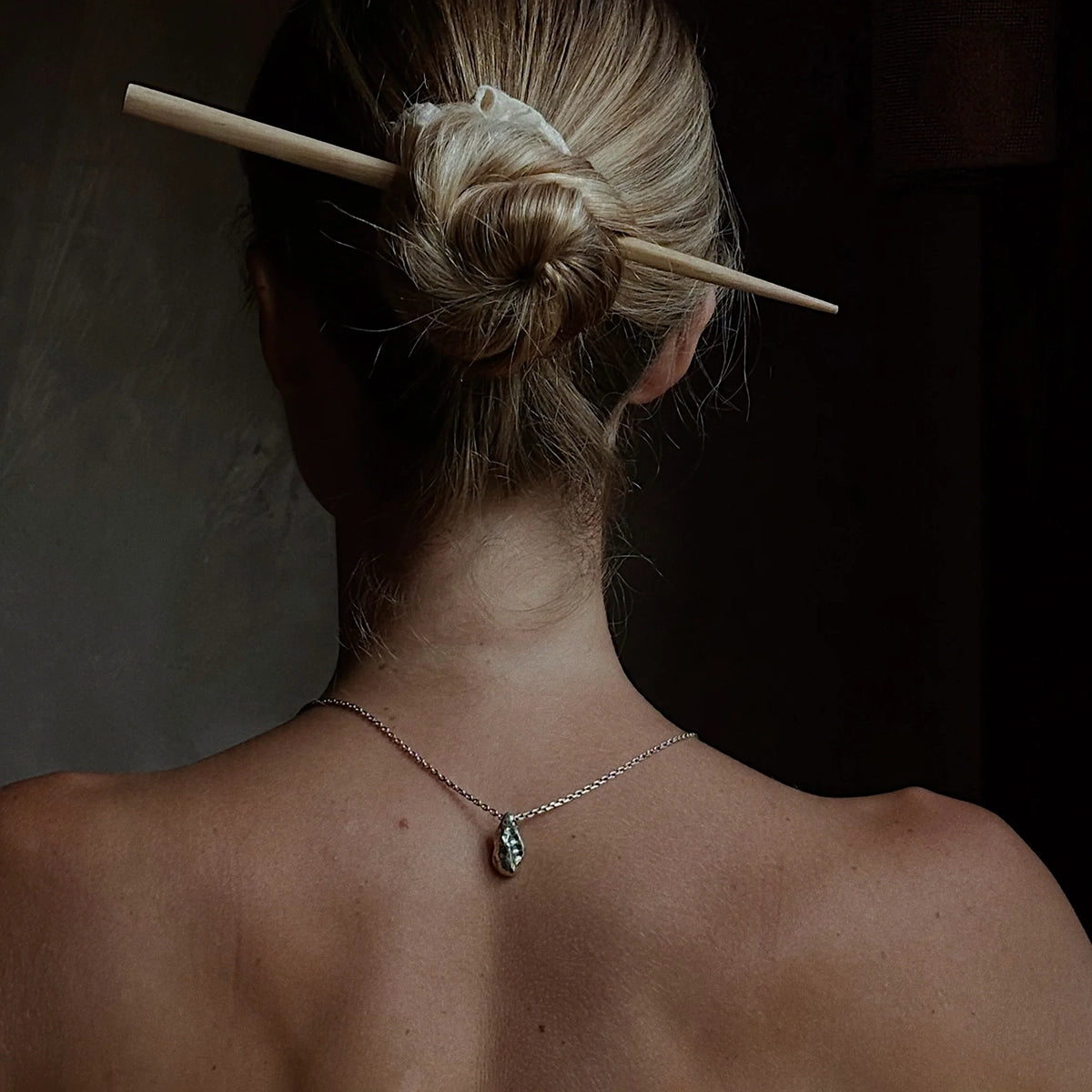 THE STONE NECKLACE