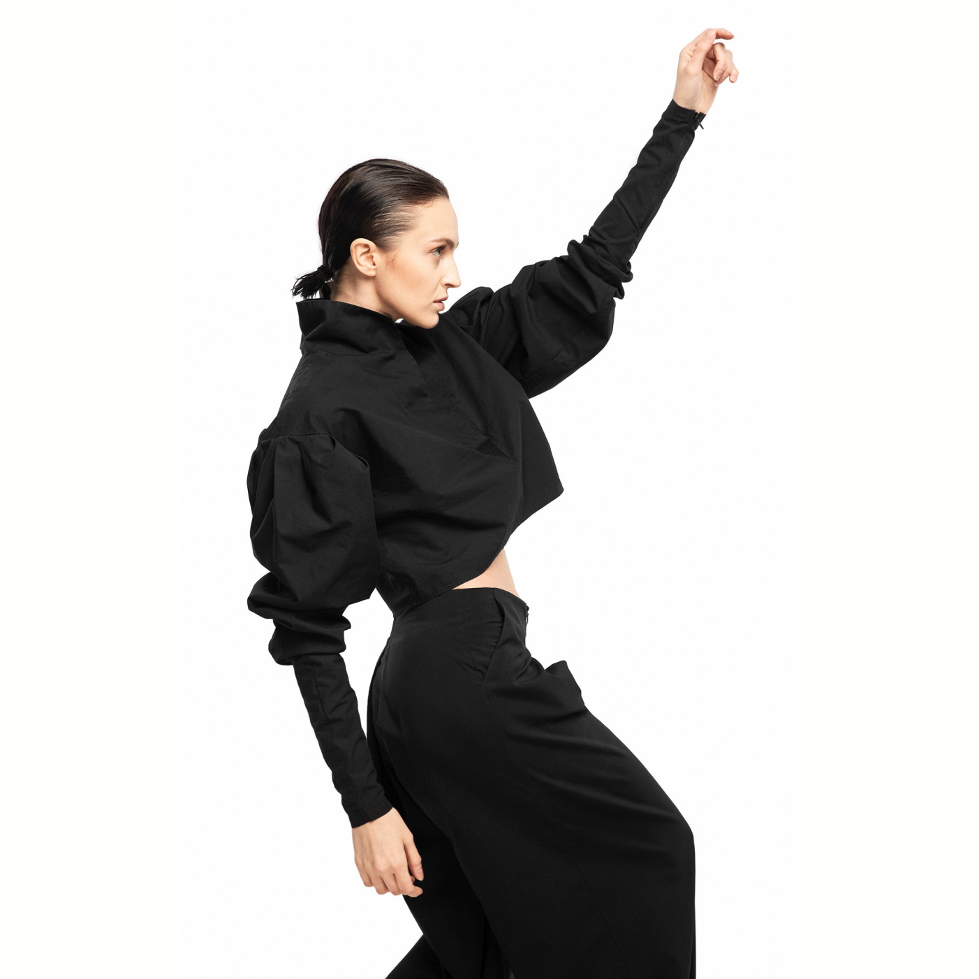Cropped puff sleeve blouse