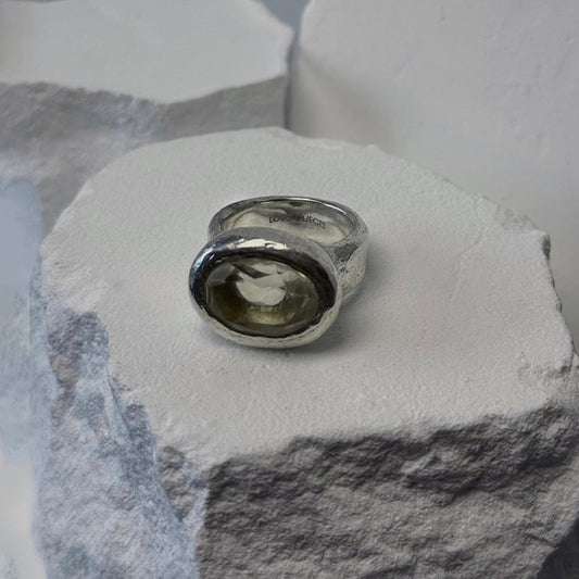 CLEAR OBJECT RING