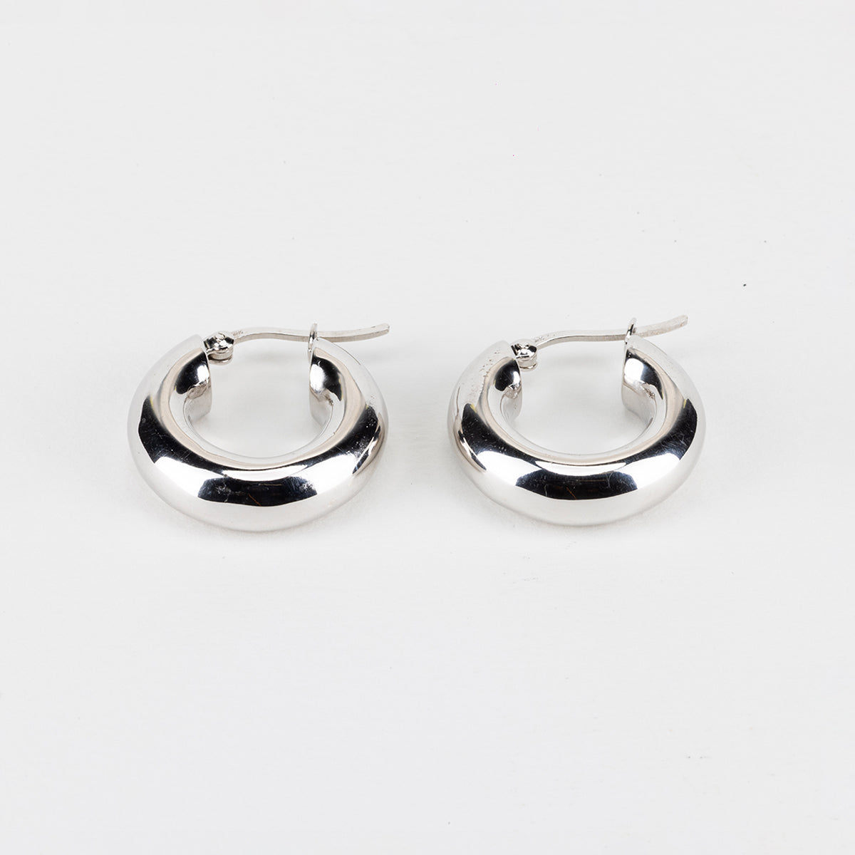 HOOP EARRING IN SILVER