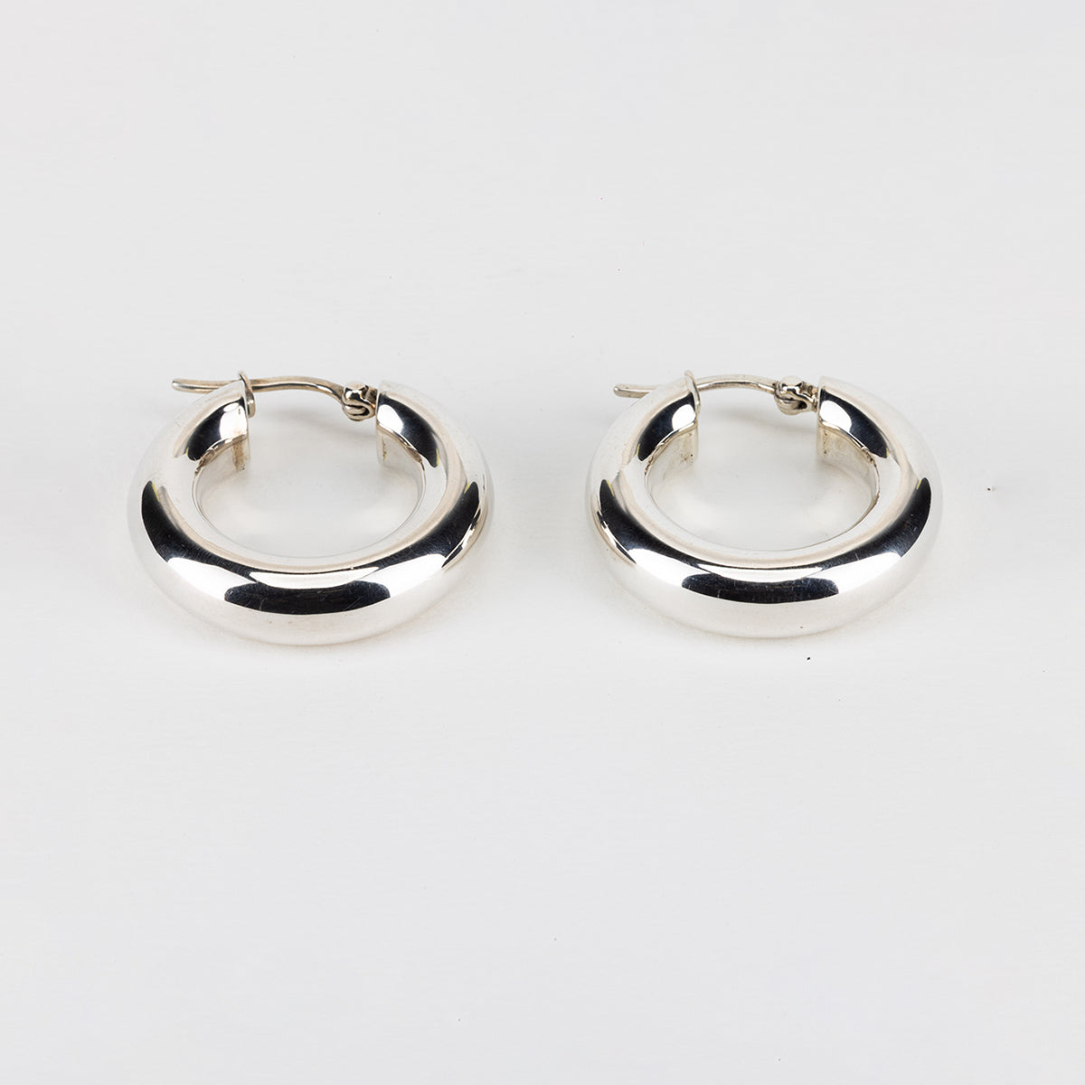 HOOP EARRING IN SILVER