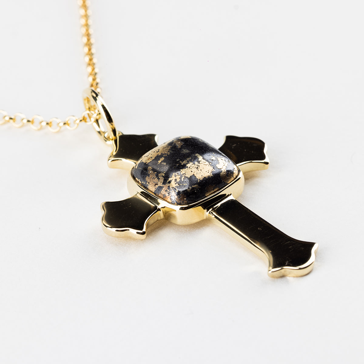 PYRITE CROSS NECKLACE IN GOLD