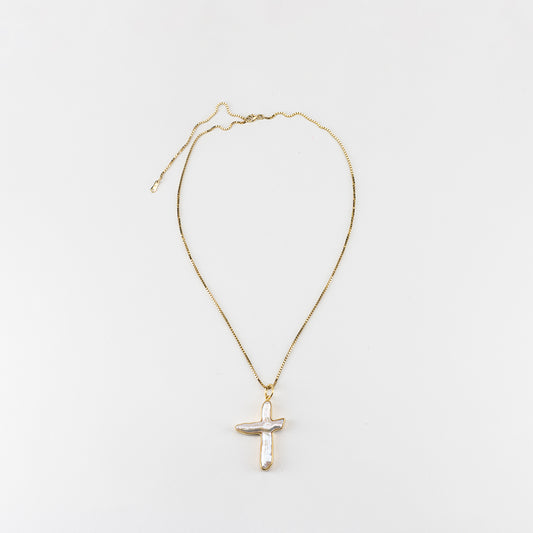 LUKA VINTAGE LOOK PEARL CROSS NECKLACE IN GOLD