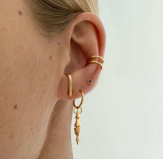 NE EARRING