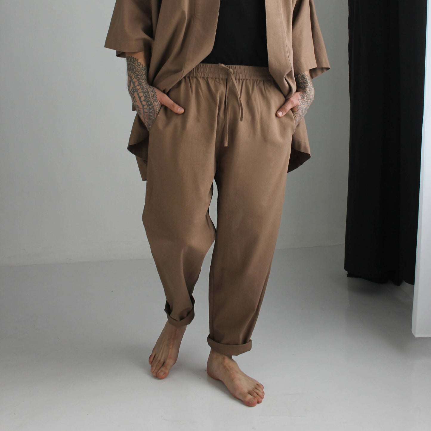 Men's linen pants with soft elastic waist
