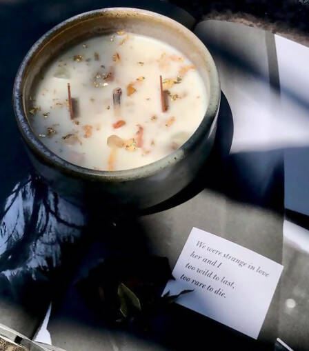 The OG Magaia Crystal Candle