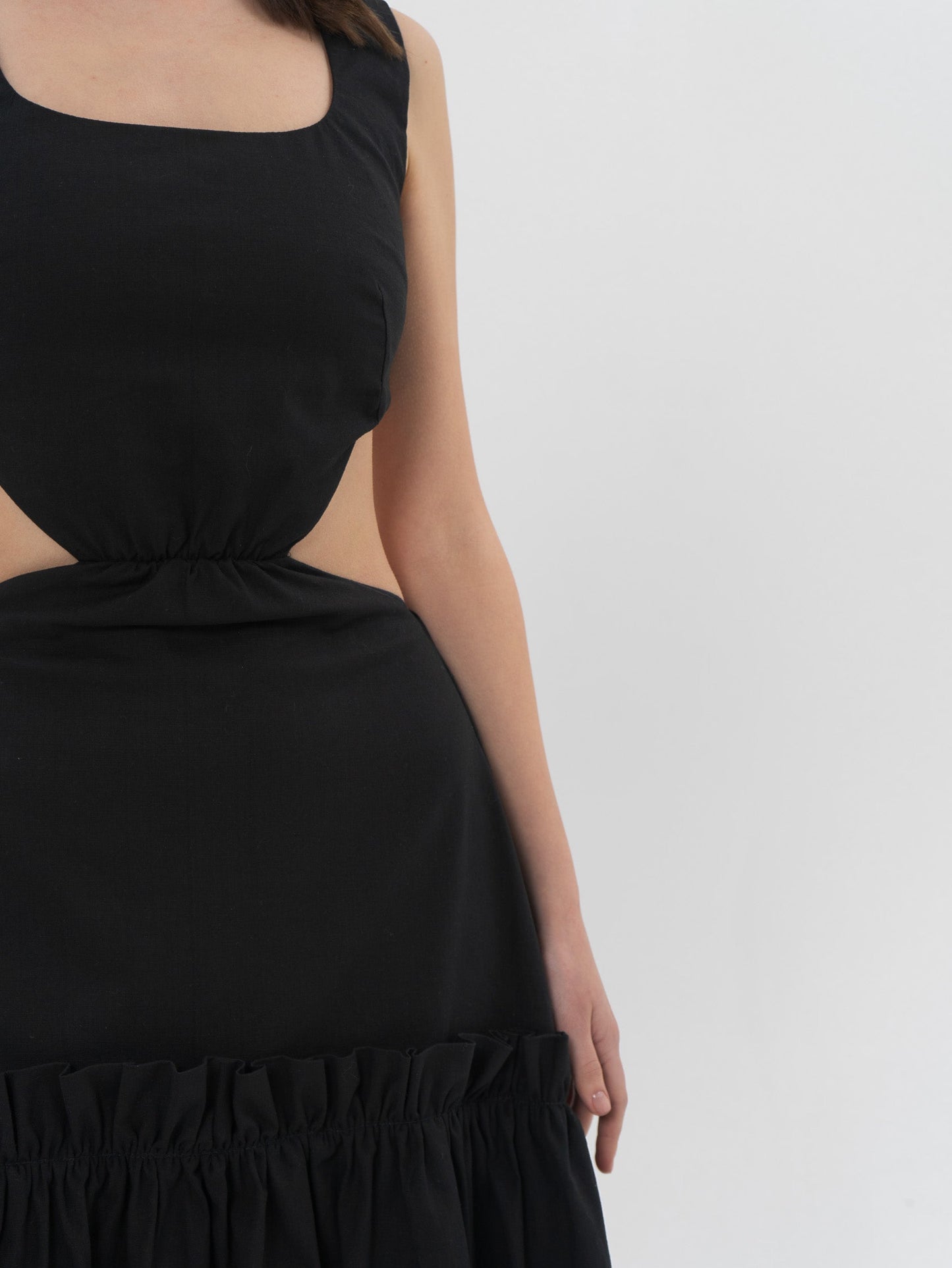 INES Midi Dress in Black