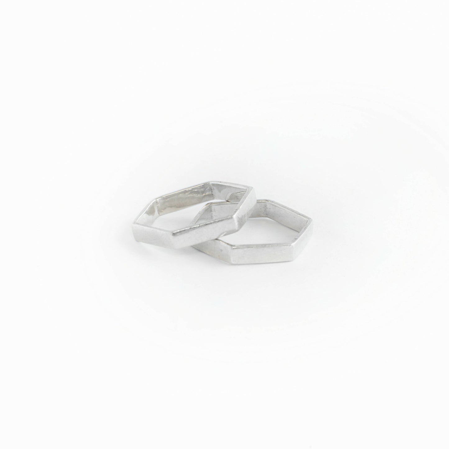 "Hexagon" ring