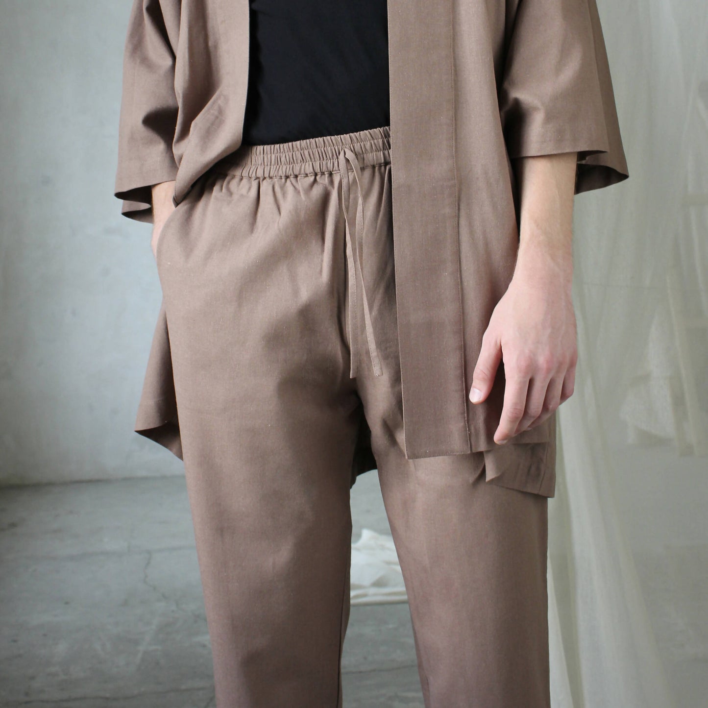 Men's linen pants with soft elastic waist